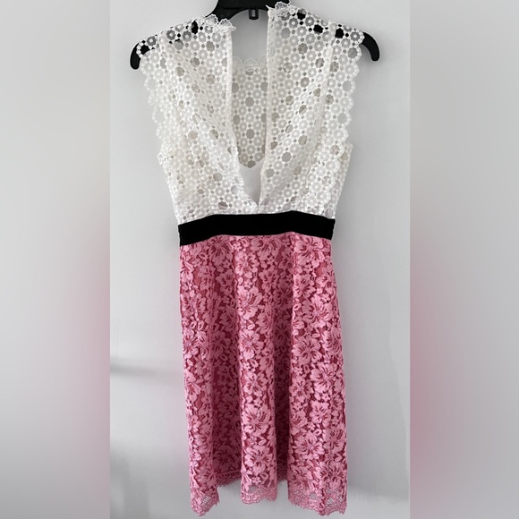 Sandro - Picture 5 of 5